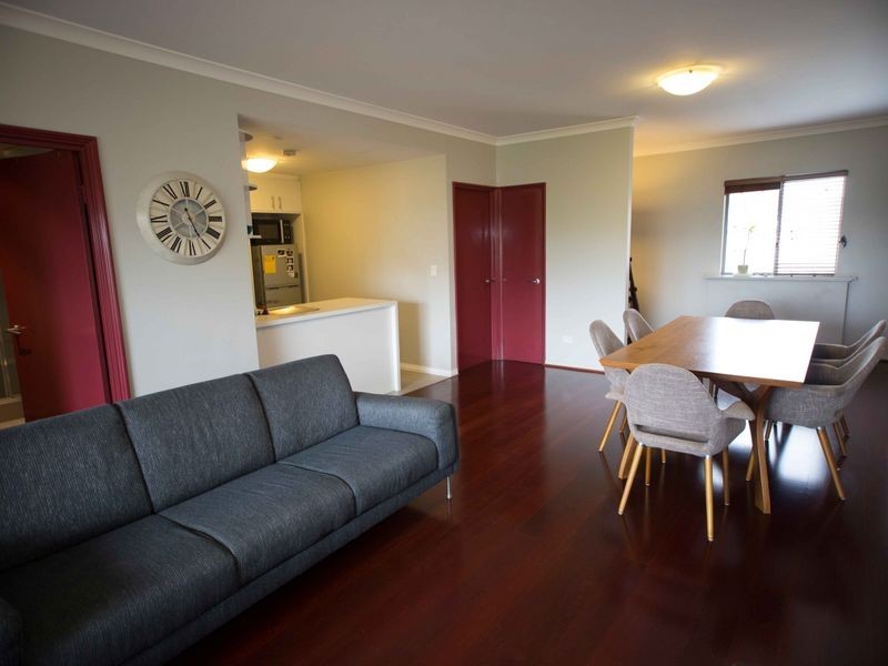 U24/42 The Crescent, Midland WA 6056