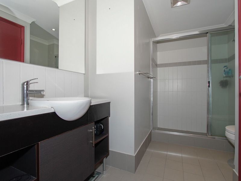 U24/42 The Crescent, Midland WA 6056