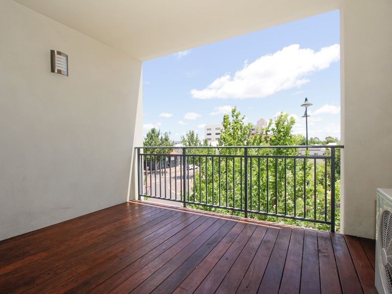 U24/42 The Crescent, Midland WA 6056