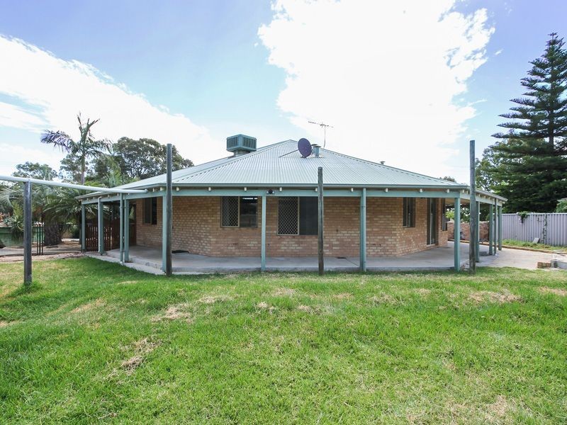 88 Farrall Road, Midvale WA 6056