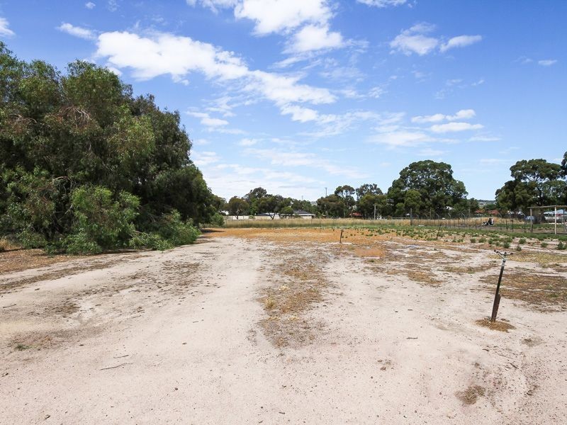 88 Farrall Road, Midvale WA 6056