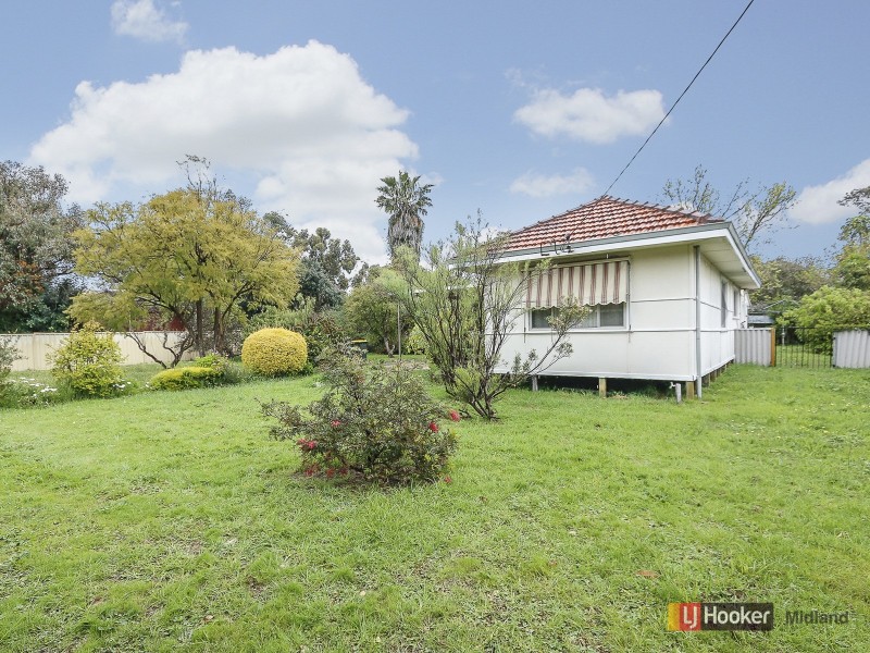 18 Christina Street, Hazelmere WA 6055