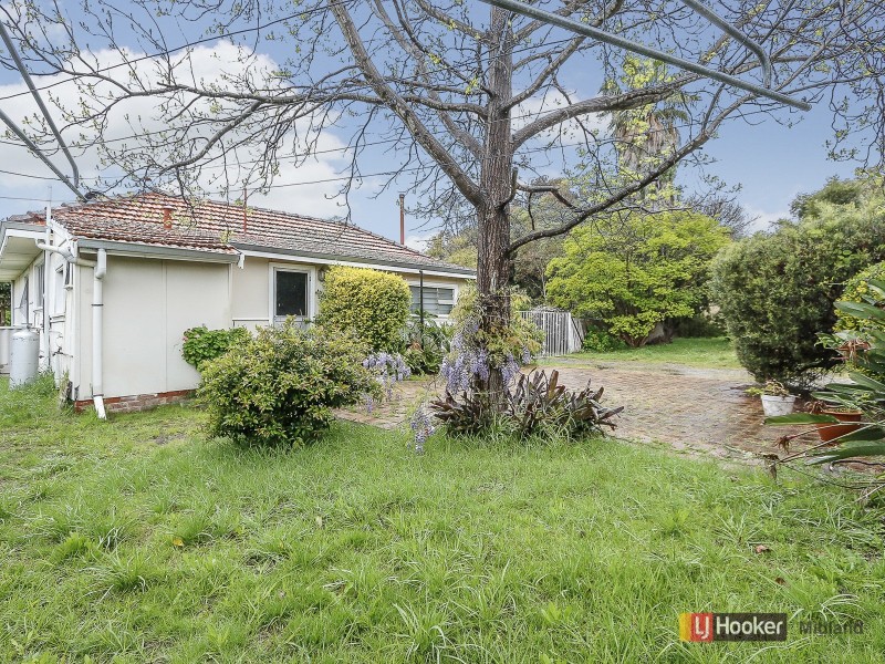 18 Christina Street, Hazelmere WA 6055