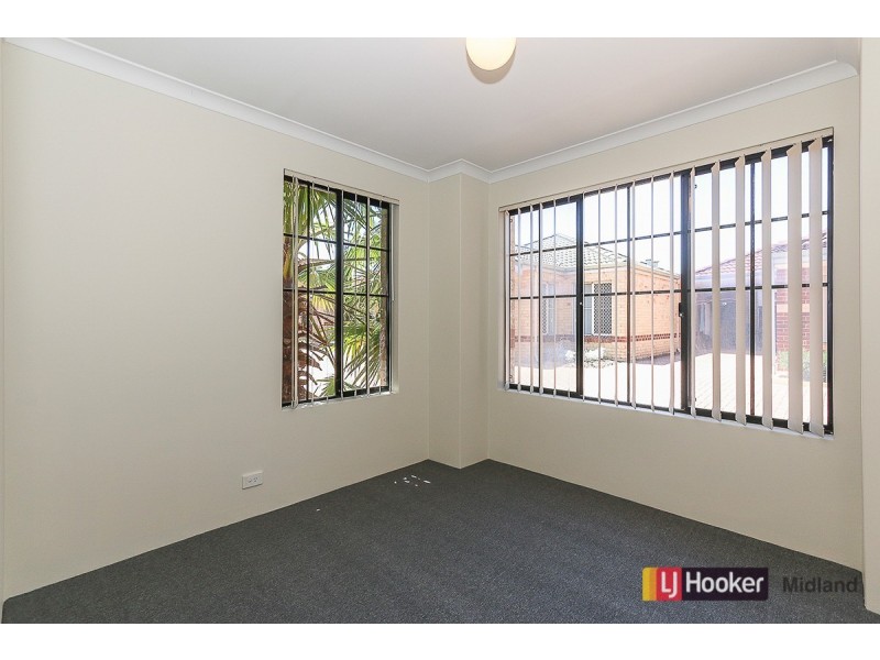 Unit 2/28 Holmesdale Road, Woodbridge WA 6056