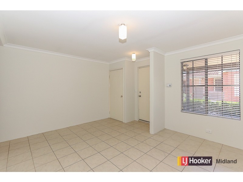 Unit 2/28 Holmesdale Road, Woodbridge WA 6056