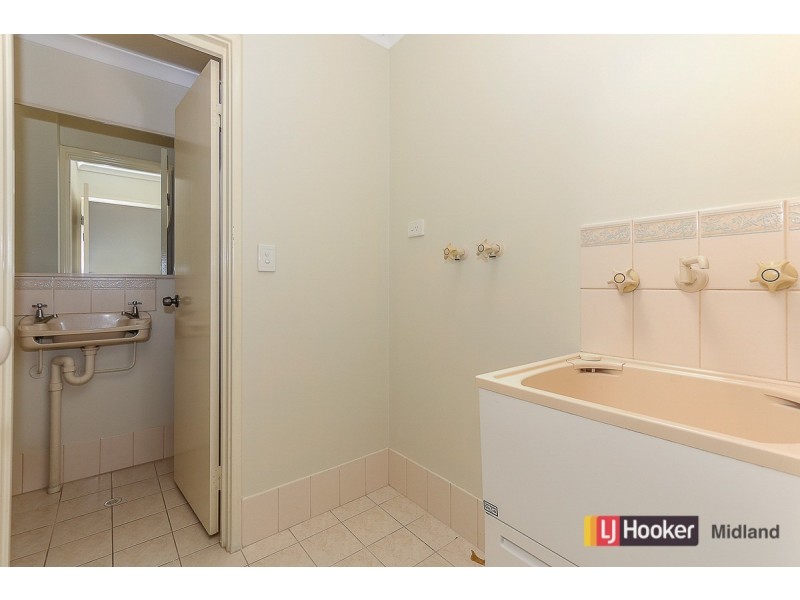 Unit 2/28 Holmesdale Road, Woodbridge WA 6056