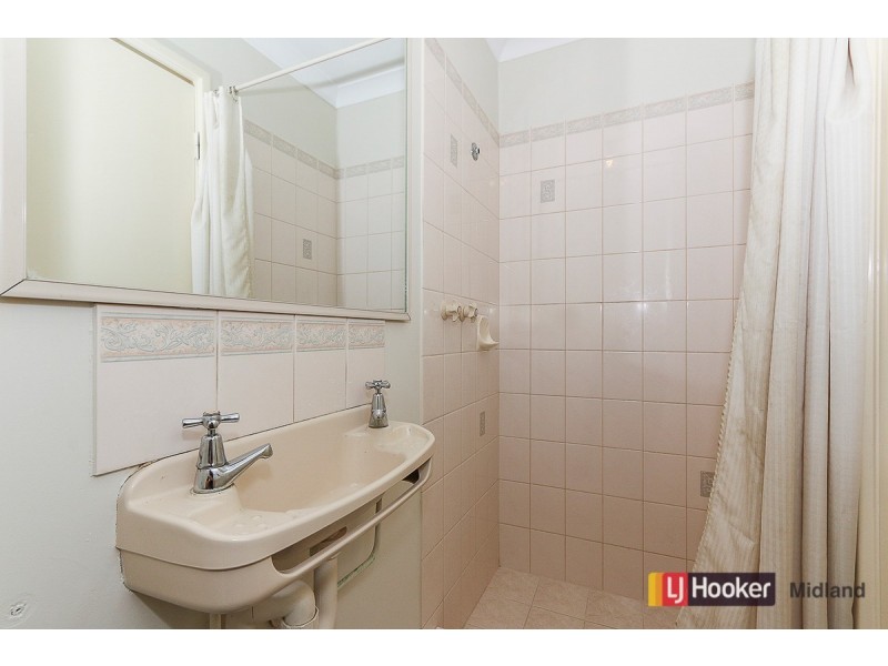 Unit 2/28 Holmesdale Road, Woodbridge WA 6056