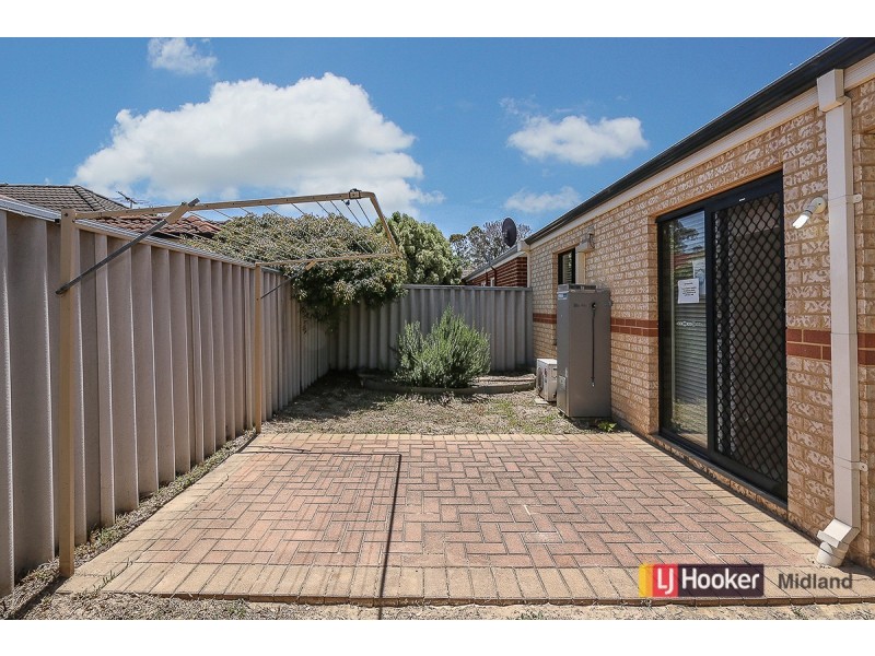 Unit 2/28 Holmesdale Road, Woodbridge WA 6056