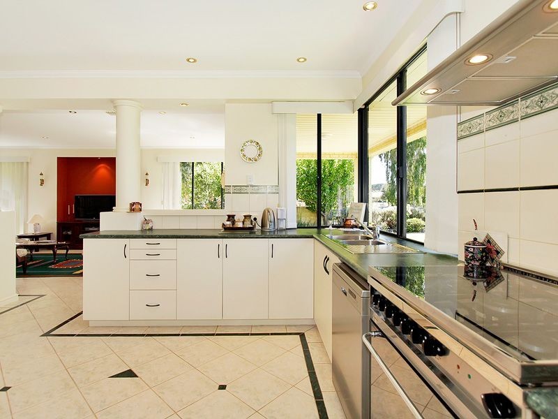 20 Santorini Turn, Ellenbrook WA 6069