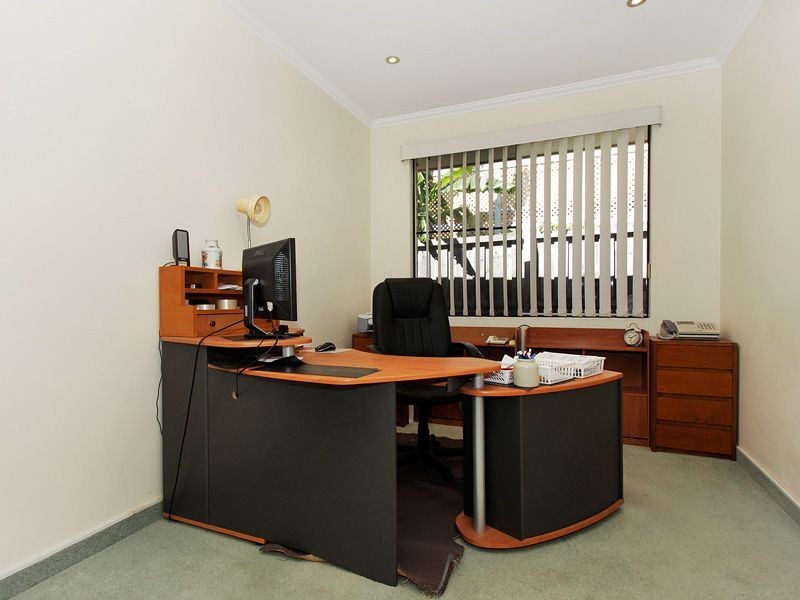 20 Santorini Turn, Ellenbrook WA 6069