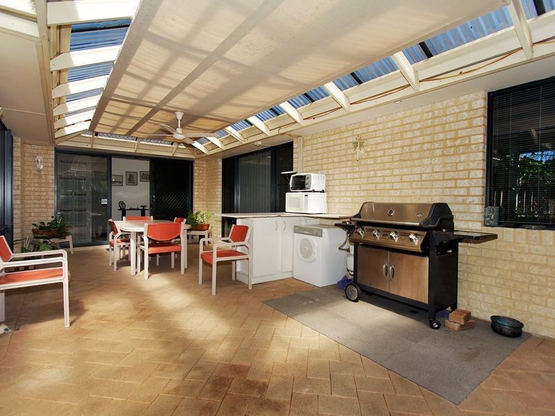 20 Santorini Turn, Ellenbrook WA 6069