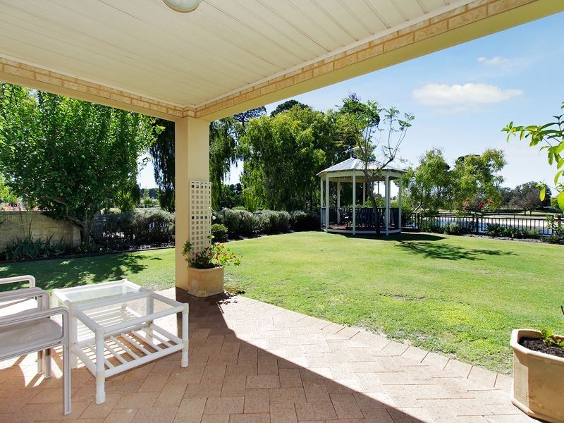 20 Santorini Turn, Ellenbrook WA 6069