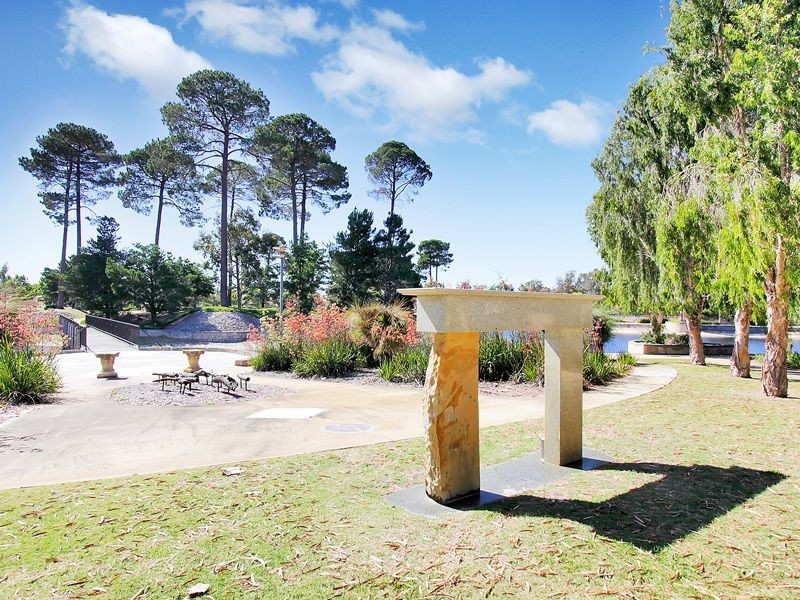 20 Santorini Turn, Ellenbrook WA 6069