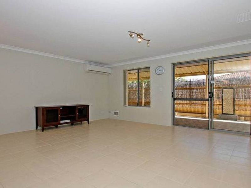 61B Victoria Pde, Midvale WA 6056