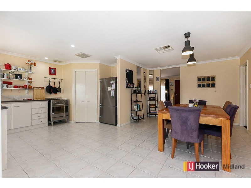 8 Guernsey Court, Stratton WA 6056