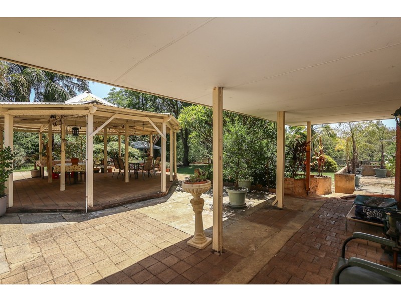 21 The Crescent, Helena Valley WA 6056