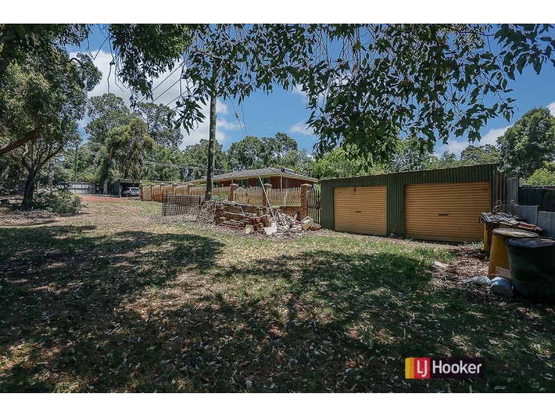 21 The Crescent, Helena Valley WA 6056