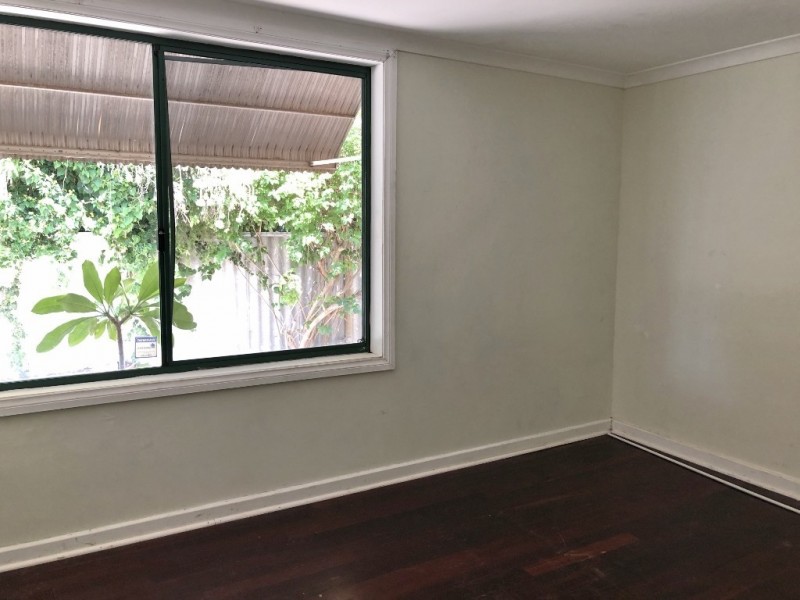 16 Connaught Street, Forrestfield WA 6058