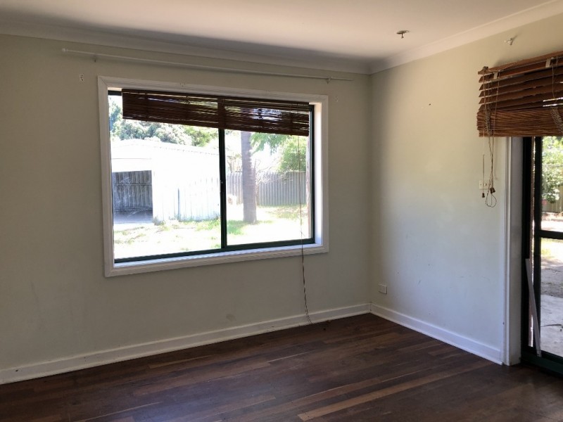 16 Connaught Street, Forrestfield WA 6058