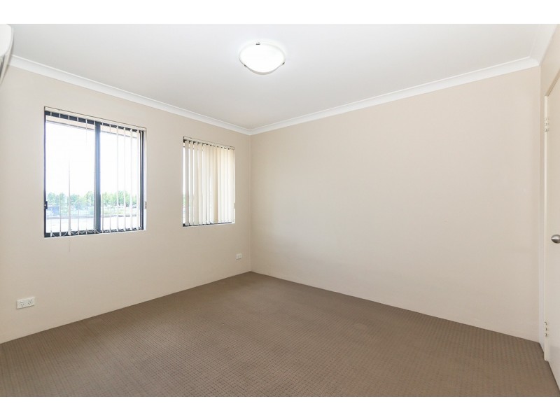 Unit 13/44 Railway Parade, Midland WA 6056