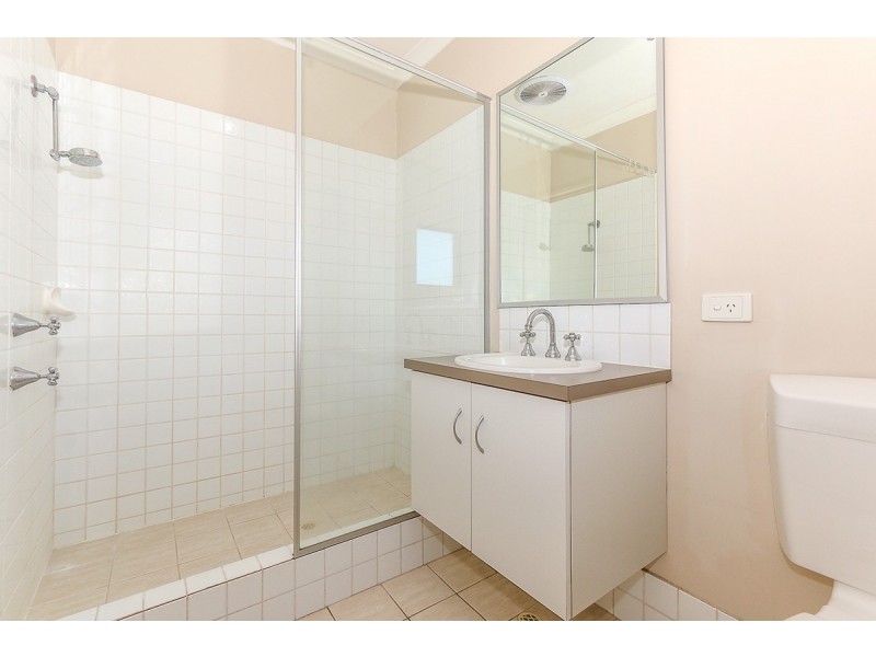 Unit 13/44 Railway Parade, Midland WA 6056