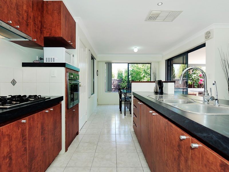 48 Sunray Circle, Ellenbrook WA 6069