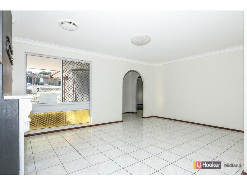 76 Blanchard Road, Swan View WA 6056