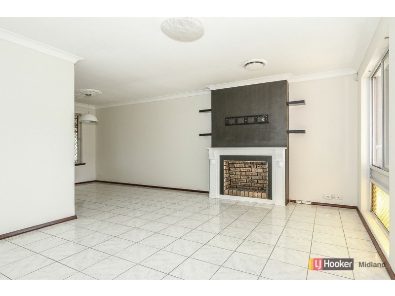 76 Blanchard Road, Swan View WA 6056