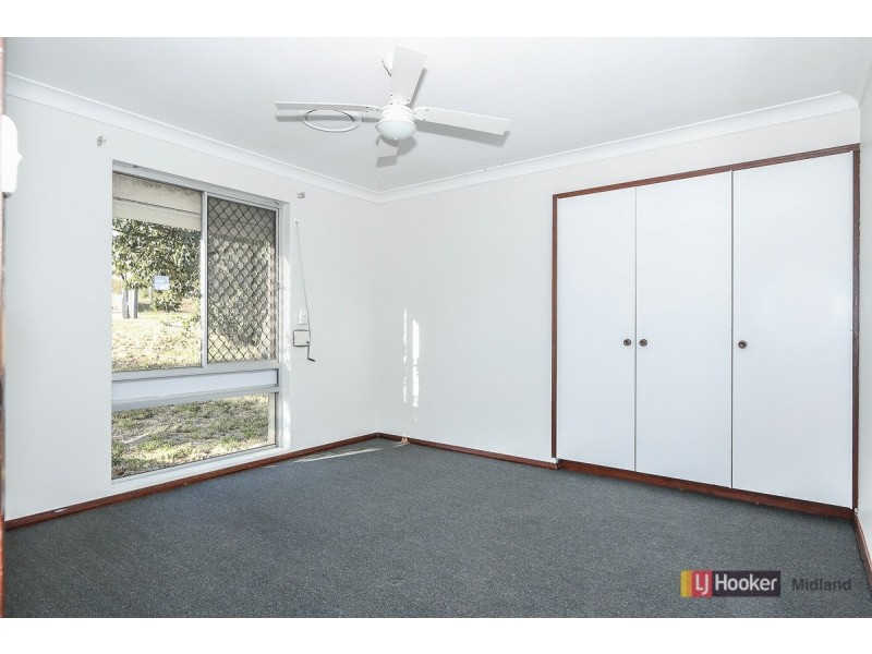 76 Blanchard Road, Swan View WA 6056