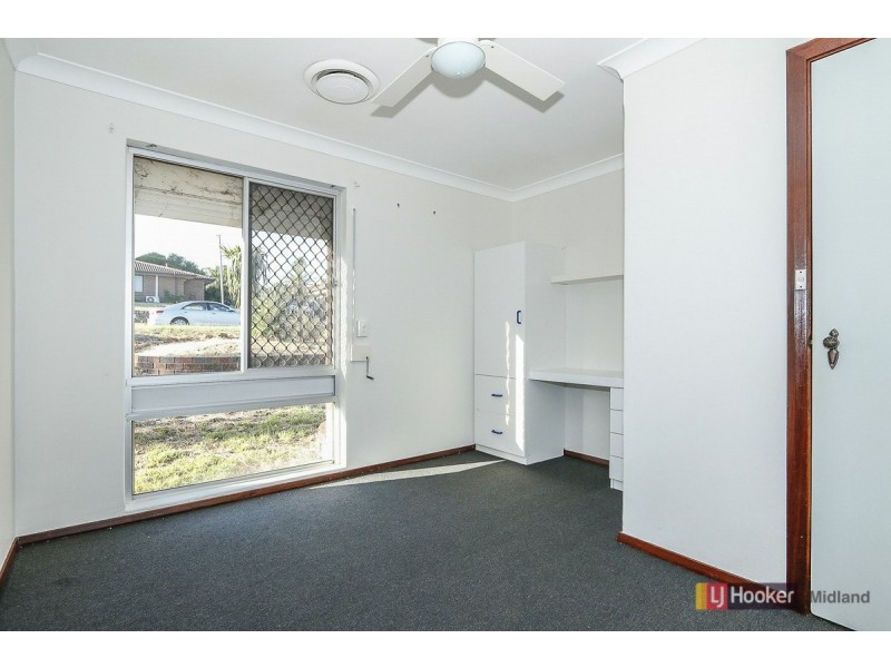 76 Blanchard Road, Swan View WA 6056