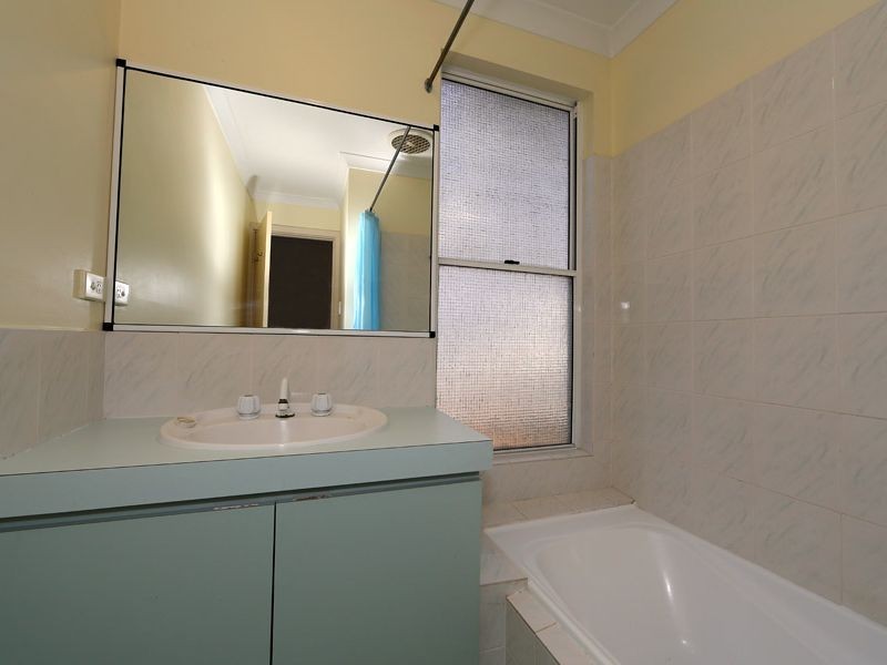 1 Easton Crt, Boya WA 6056