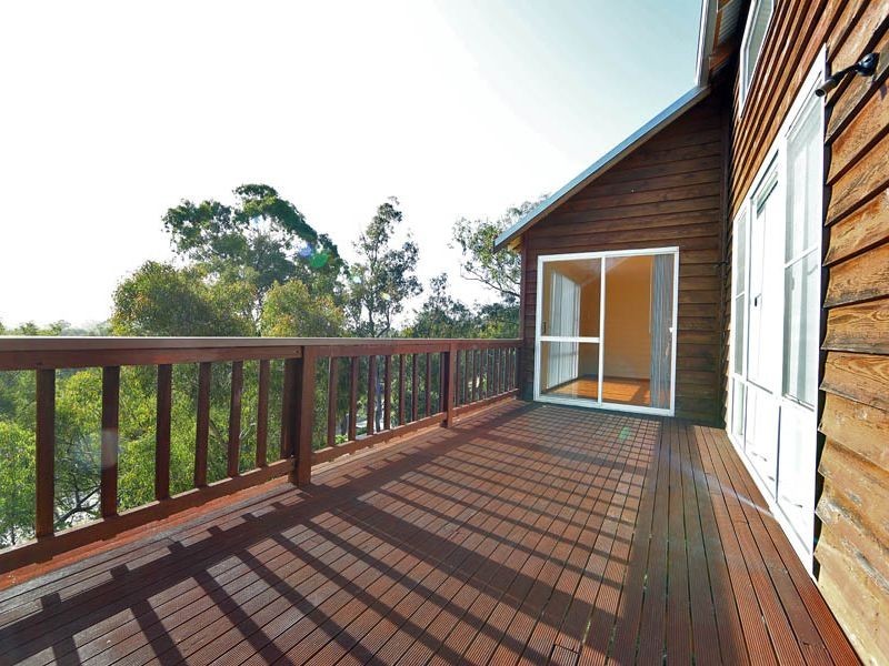 1 Easton Crt, Boya WA 6056