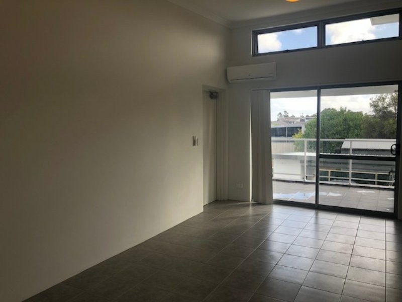 Unit 10/13 Spring Avenue, Midland WA 6056