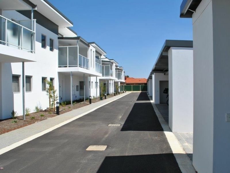 Unit 10/13 Spring Avenue, Midland WA 6056