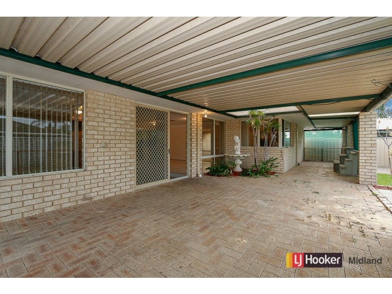 24 Candish Grove, Seville Grove WA 6112