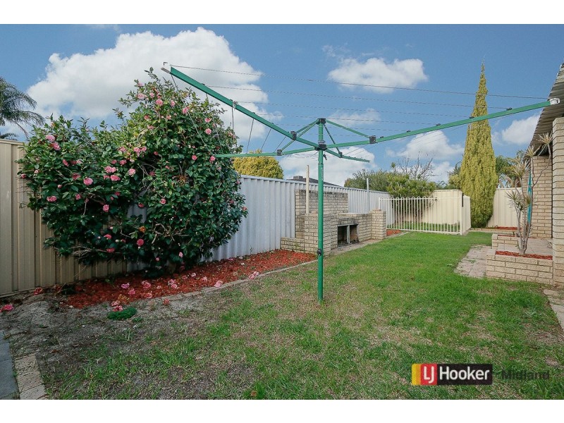 24 Candish Grove, Seville Grove WA 6112