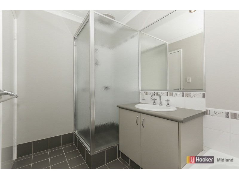 Unit 2/7 Madden Way, Ellenbrook WA 6069