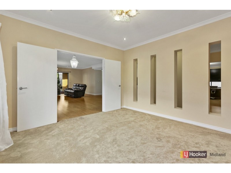 109 Barbarossa Drive, Caversham WA 6055