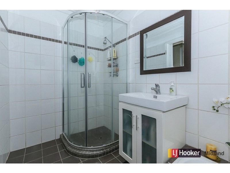 42 Bishop Road, Middle Swan WA 6056