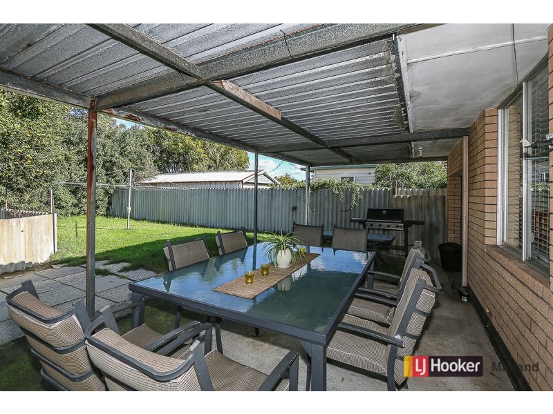 42 Bishop Road, Middle Swan WA 6056