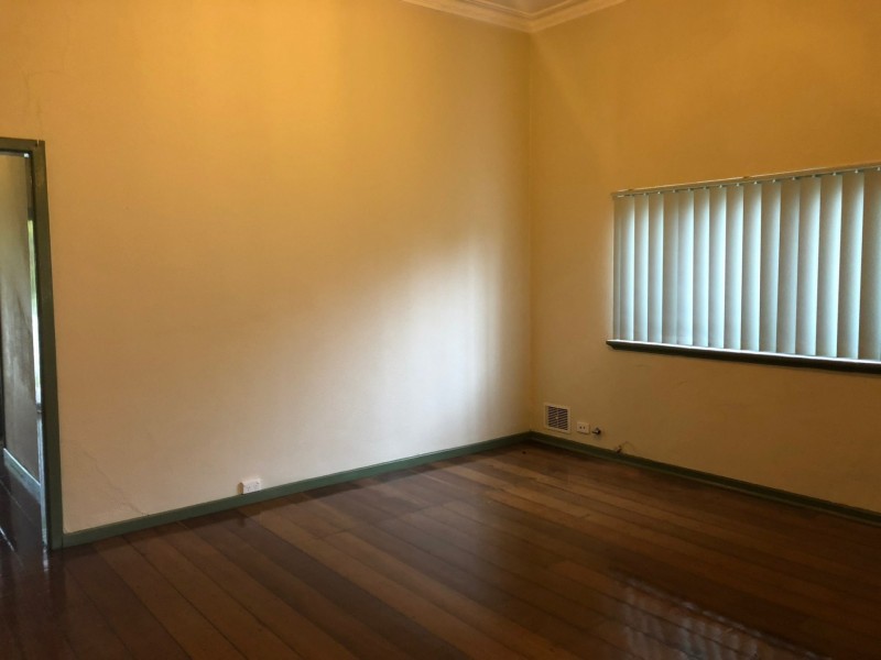 1/18 Holmesdale Road, Woodbridge WA 6056