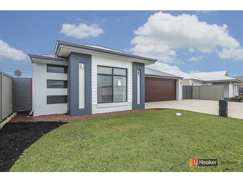 152 Bernborough Ave, Caversham WA 6055