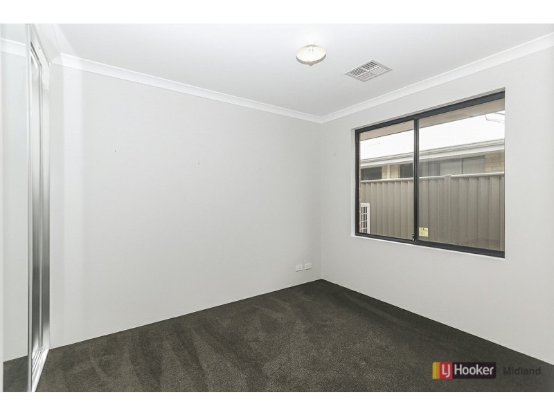 152 Bernborough Ave, Caversham WA 6055