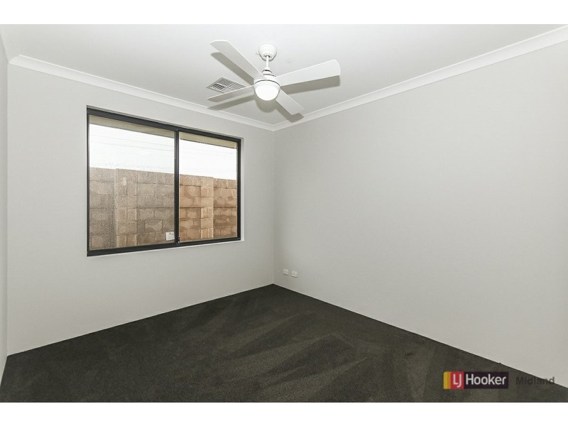 152 Bernborough Ave, Caversham WA 6055