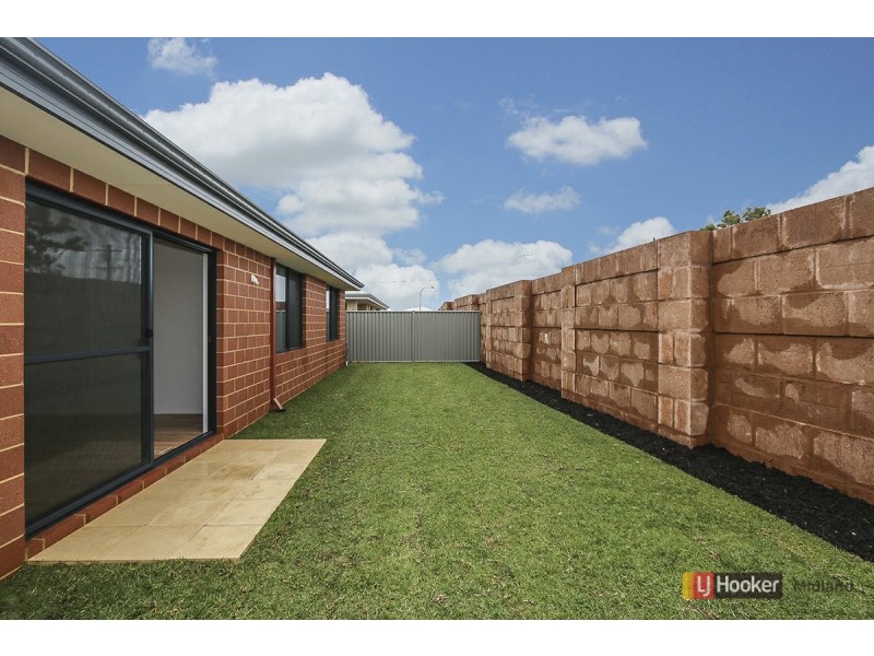 152 Bernborough Ave, Caversham WA 6055