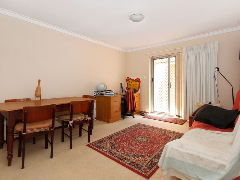 9 Sefton Avenue, Viveash WA 6056