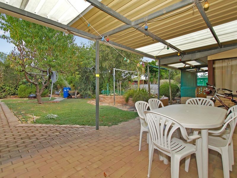 9 Sefton Avenue, Viveash WA 6056