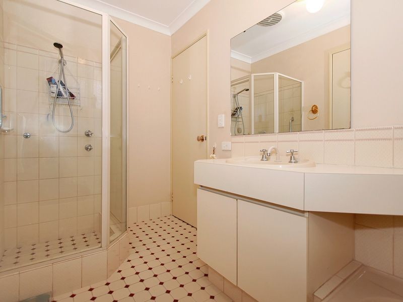 25 Beenan Elbow, South Guildford WA 6055