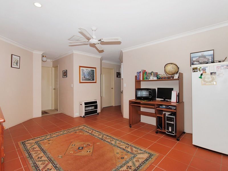 25 Beenan Elbow, South Guildford WA 6055