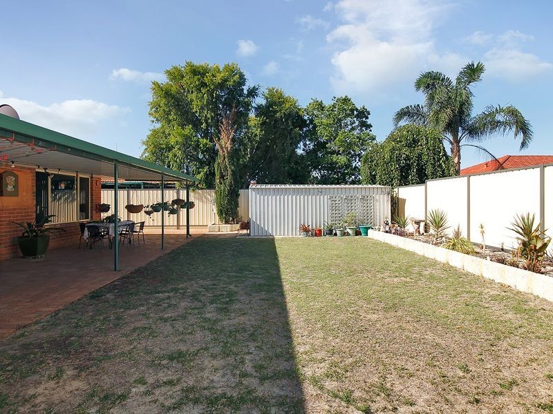 25 Beenan Elbow, South Guildford WA 6055